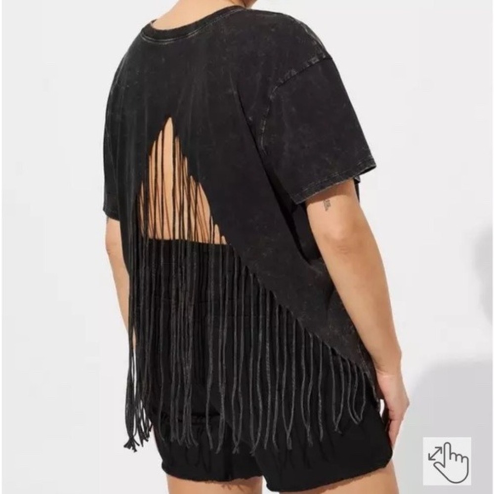 Torrid T-Shirt Womens 3 Relaxed Fit Black Mineral Wash Fringe Cutout Back EUC